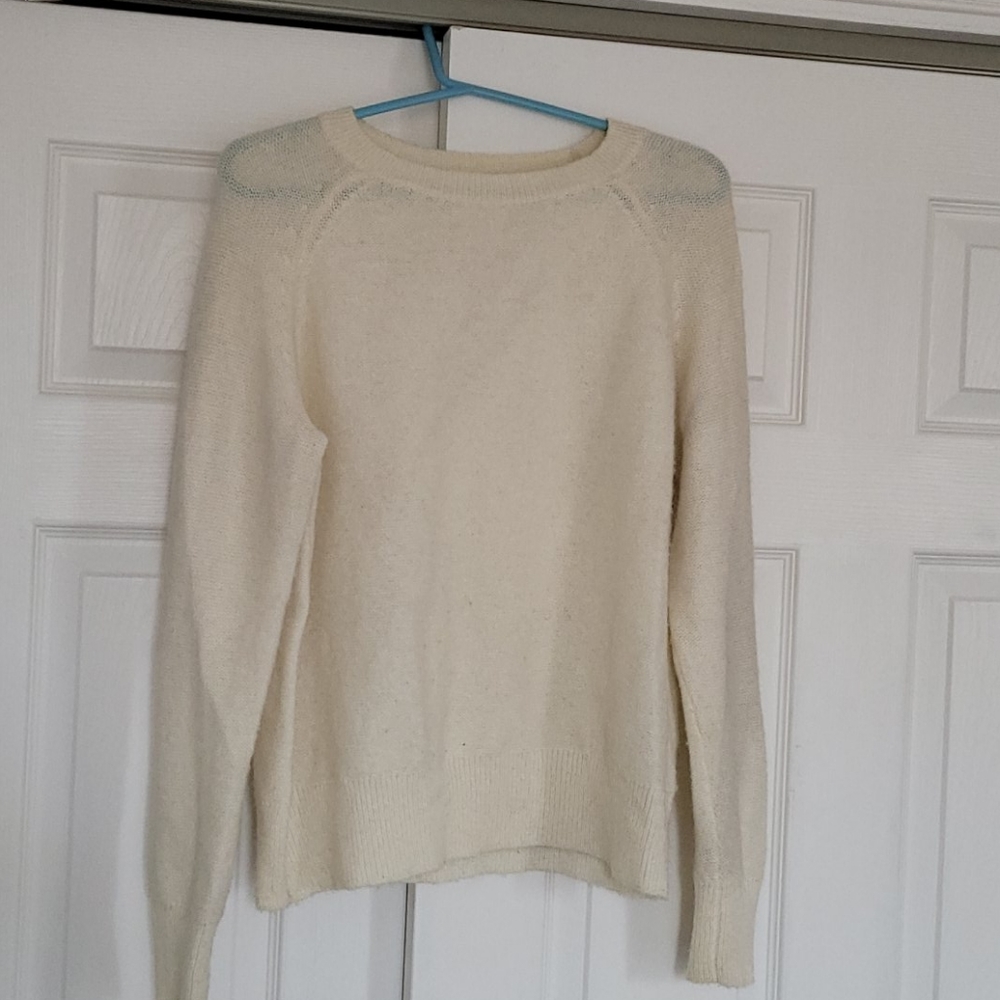 uniqlo off white sweater